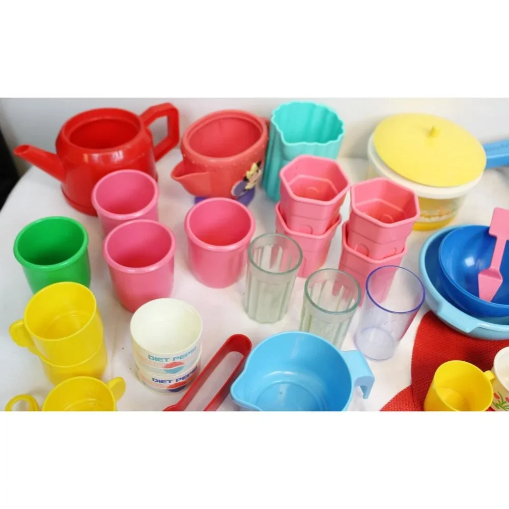 Vtg 1990s Play Dishes Fun with Food Pots Forks Blender Pans Measuring Cups Bowls